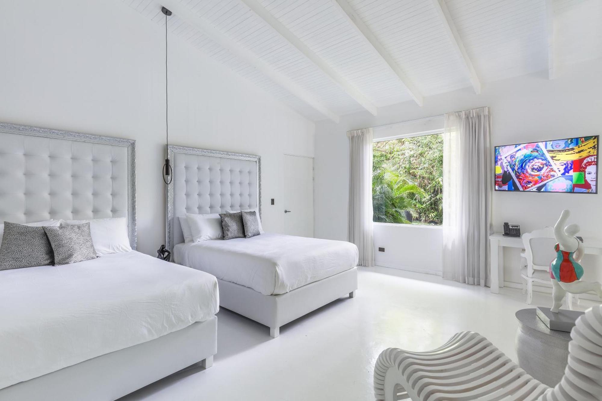 Gigi Brown Beachfront Santa Teresa Malpais Bilik gambar